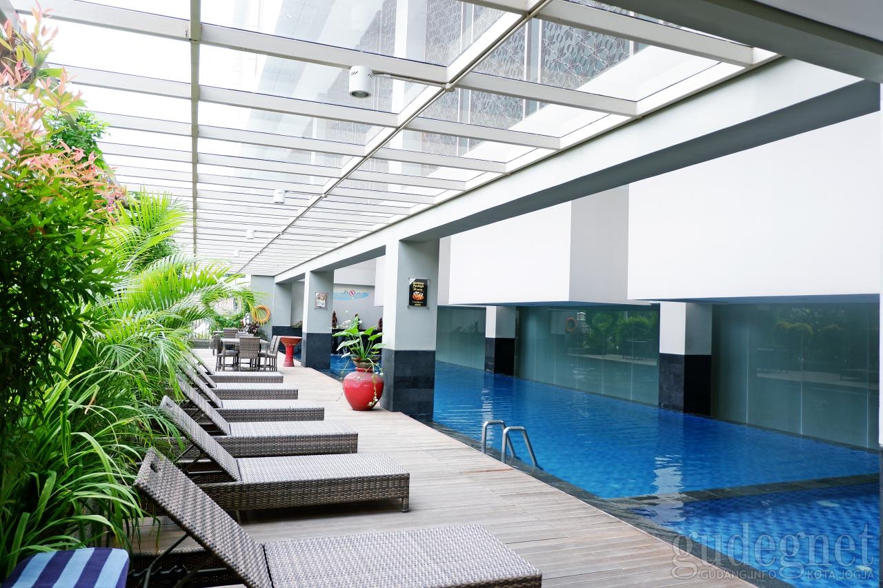 Atrium Hadirkan Kolam Renang Semi Indoor, Telaga Warna Pool Atrium Hadirkan Kolam Renang Semi Indoor, Telaga Warna Pool