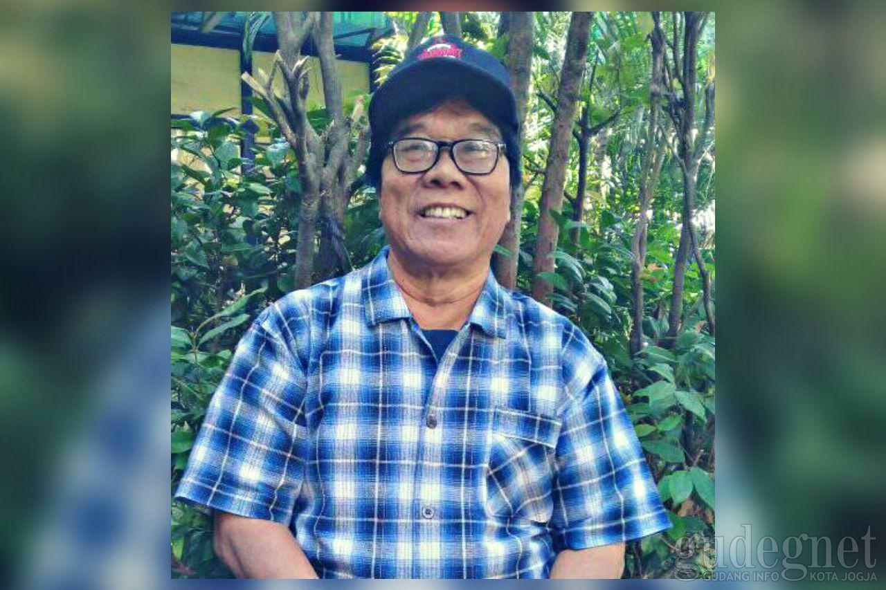 Chairil Anwar Luncurkan Antologi Puisi di Sastra Bulan Purnama Chairil Anwar Luncurkan Antologi Puisi di Sastra Bulan Purnama