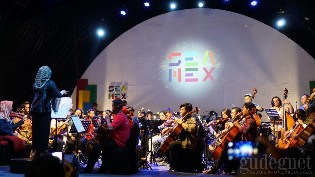 Latihan 2 Hari, Tya Subiakto dan ASEAN Youth Music Project Pungkasi SEAMEX 2019 Latihan 2 Hari, Tya Subiakto dan ASEAN Youth Music Project Pungkasi SEAMEX 2019
