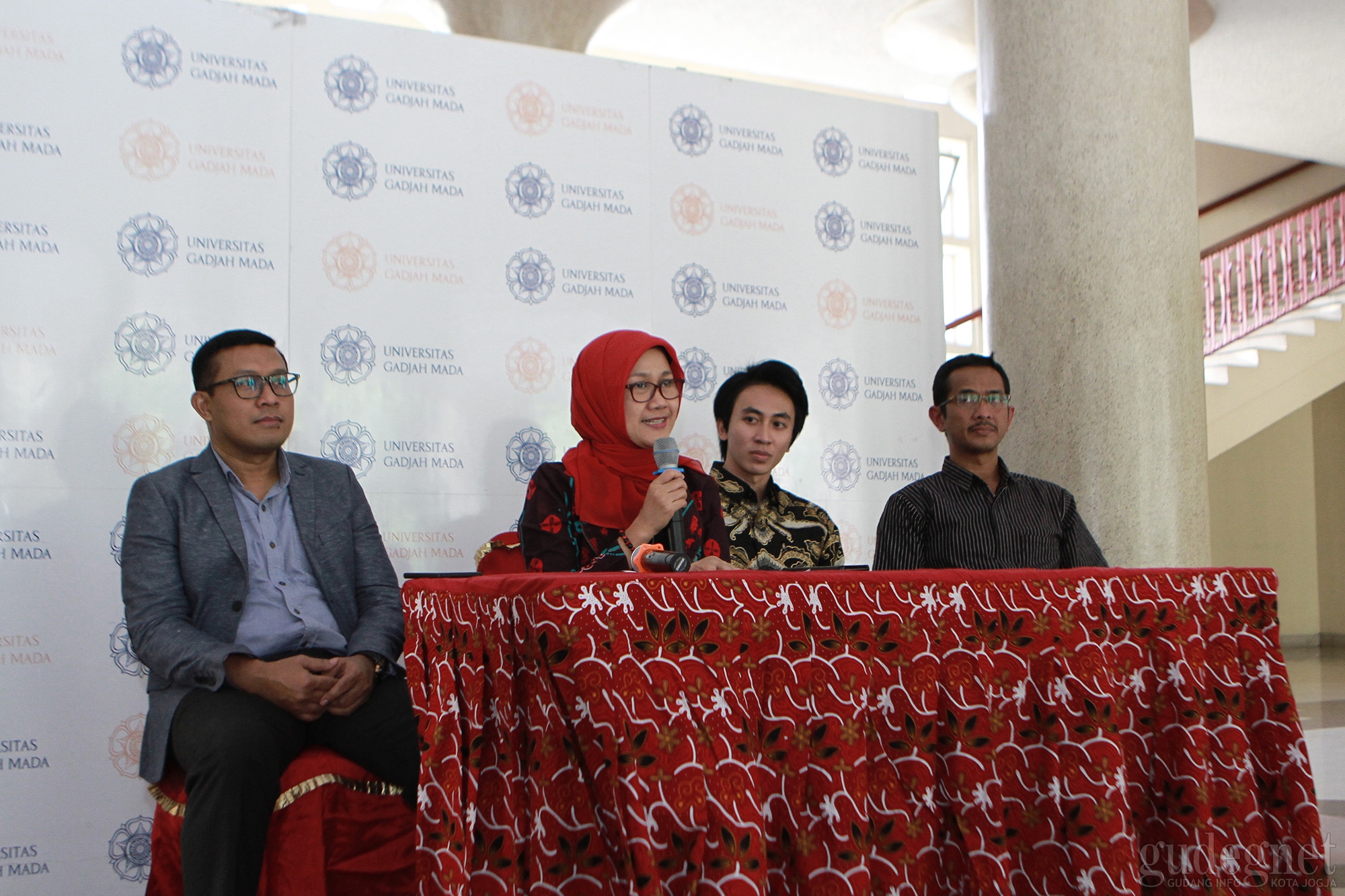 Raisa Meriahkan Konser Amal FKKMK UGM Raisa Meriahkan Konser Amal FKKMK UGM