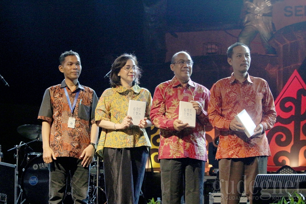 Joglitfest Dibuka: Pemantik Perkembangan Literasi dan Sastra Joglitfest Dibuka: Pemantik Perkembangan Literasi dan Sastra