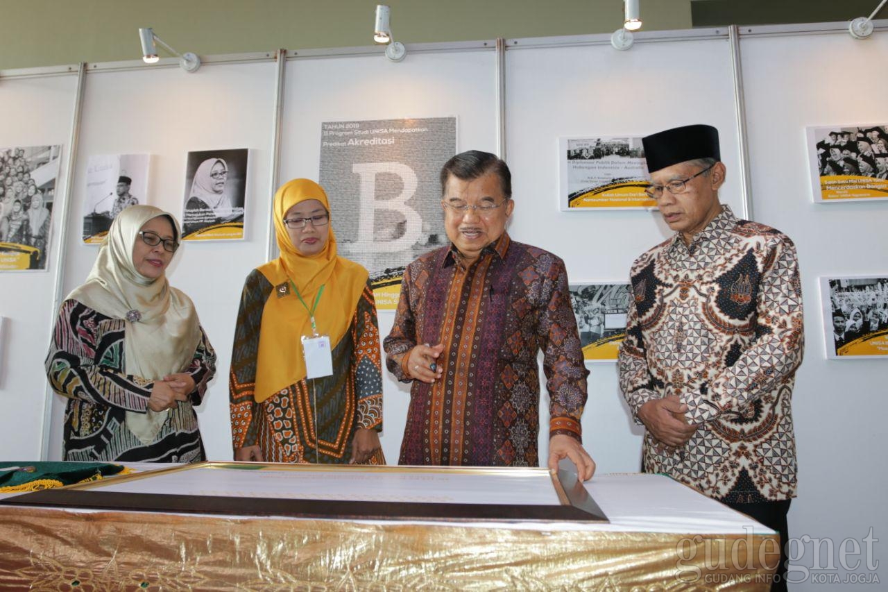 Beri Kuliah Umum di UNISA, JK Bicarakan Pentingnya SDM Beri Kuliah Umum di UNISA, JK Bicarakan Pentingnya SDM