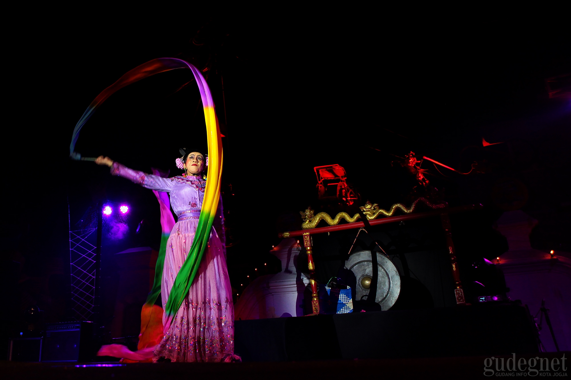 Didik Nini Thowok Meriahkan Pertelon Art Festival 2019 Didik Nini Thowok Meriahkan Pertelon Art Festival 2019