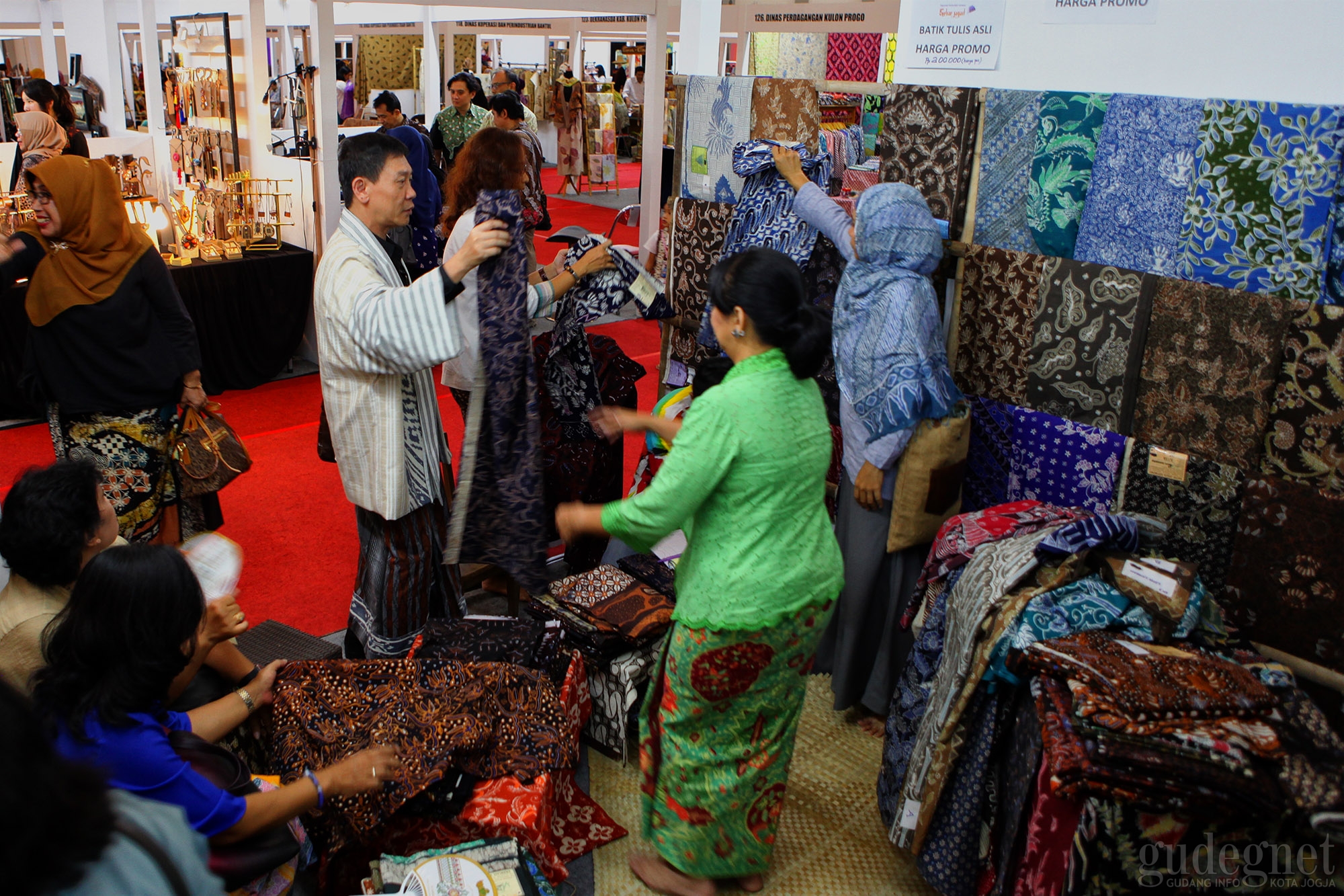 Sultan Ingin JFW 2019 Dorong Gairah Fesyen DIY Sultan Ingin JFW 2019 Dorong Gairah Fesyen DIY