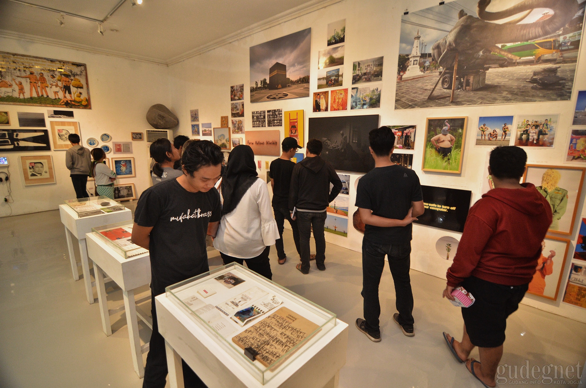 "We Go Where We Now" Pameran Kolektif Ruang MES 56 "We Go Where We Now" Pameran Kolektif Ruang MES 56