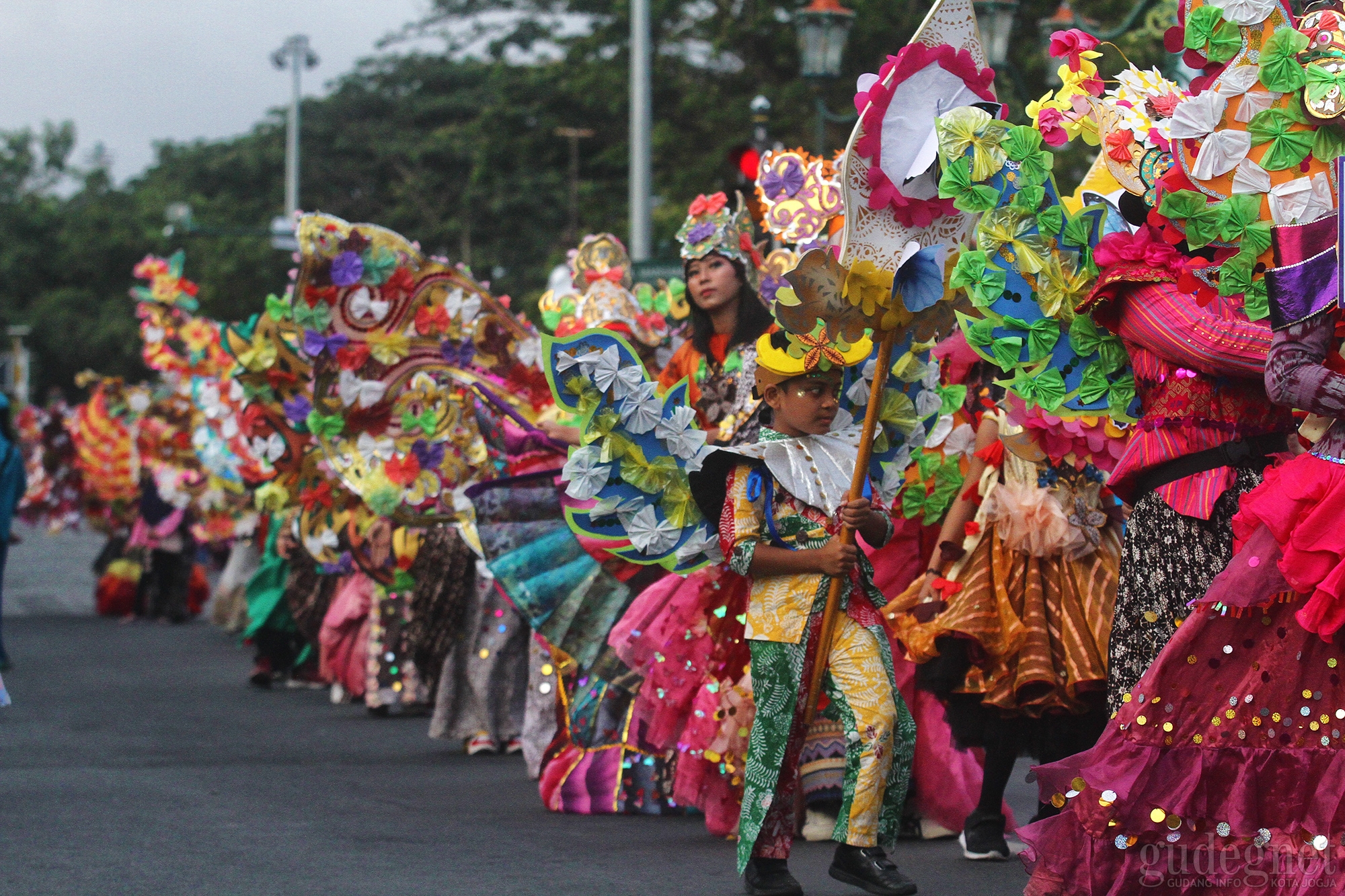 Ribuan Warga Padati Jogja Fashion Carnival 2019 Ribuan Warga Padati Jogja Fashion Carnival 2019