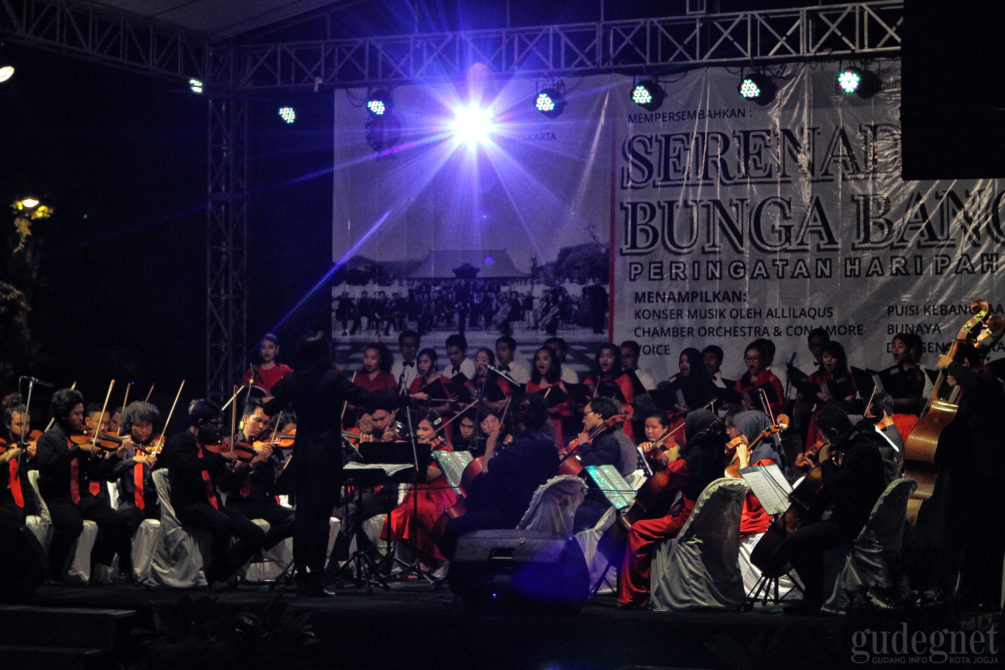 Serenade Bunga Bangsa, Konser Musik Orkestra Hari Pahlawan Serenade Bunga Bangsa, Konser Musik Orkestra Hari Pahlawan