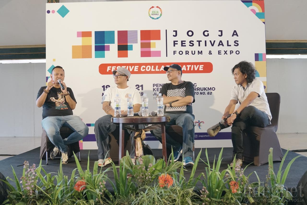 JFFE Hari Terakhir Hadirkan Tiga Bapak Festival Asal Jogja JFFE Hari Terakhir Hadirkan Tiga Bapak Festival Asal Jogja