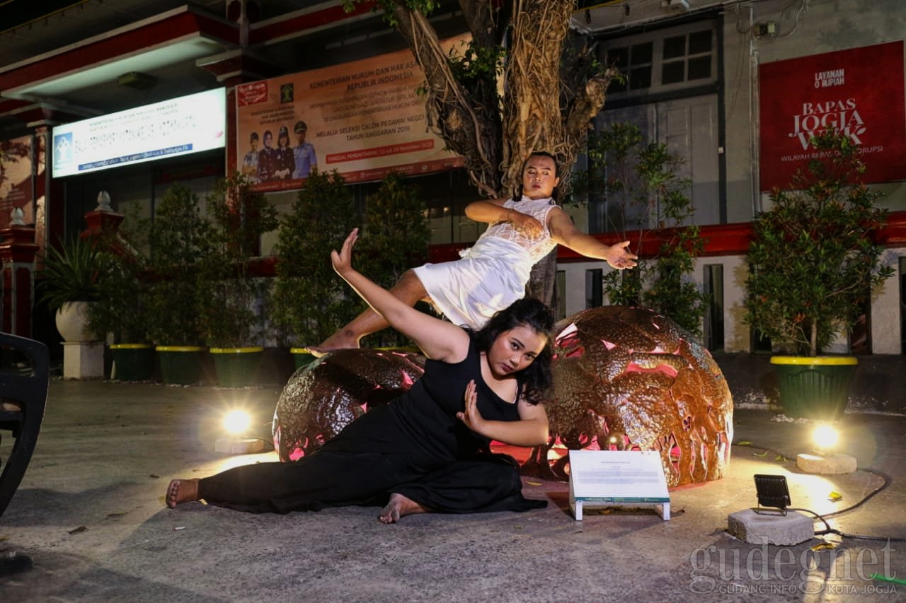 JSSP Street Performing Art, Hibur Pelancong di Titik Nol JSSP Street Performing Art, Hibur Pelancong di Titik Nol