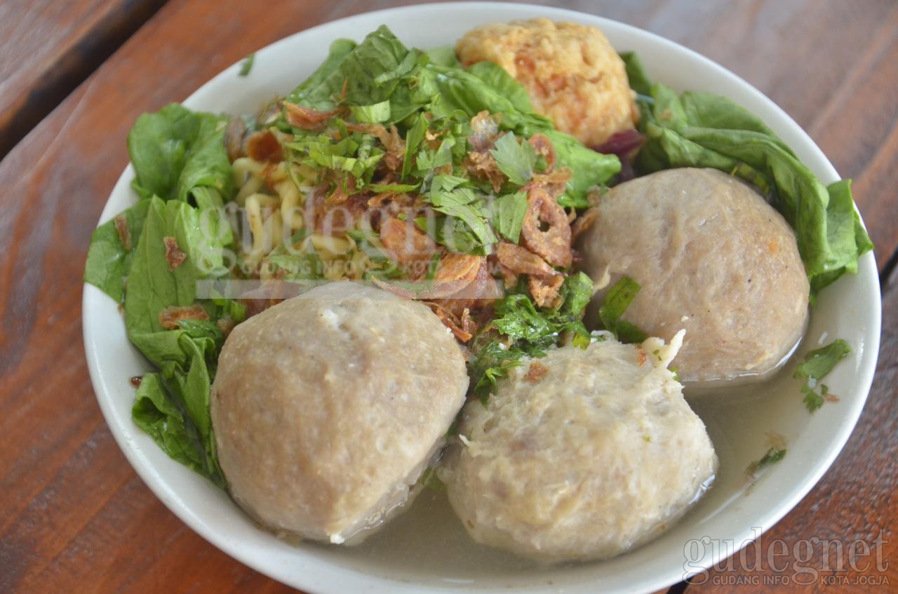 Bakso Mblenger, Unik dan Bikin Puas Bakso Mblenger, Unik dan Bikin Puas