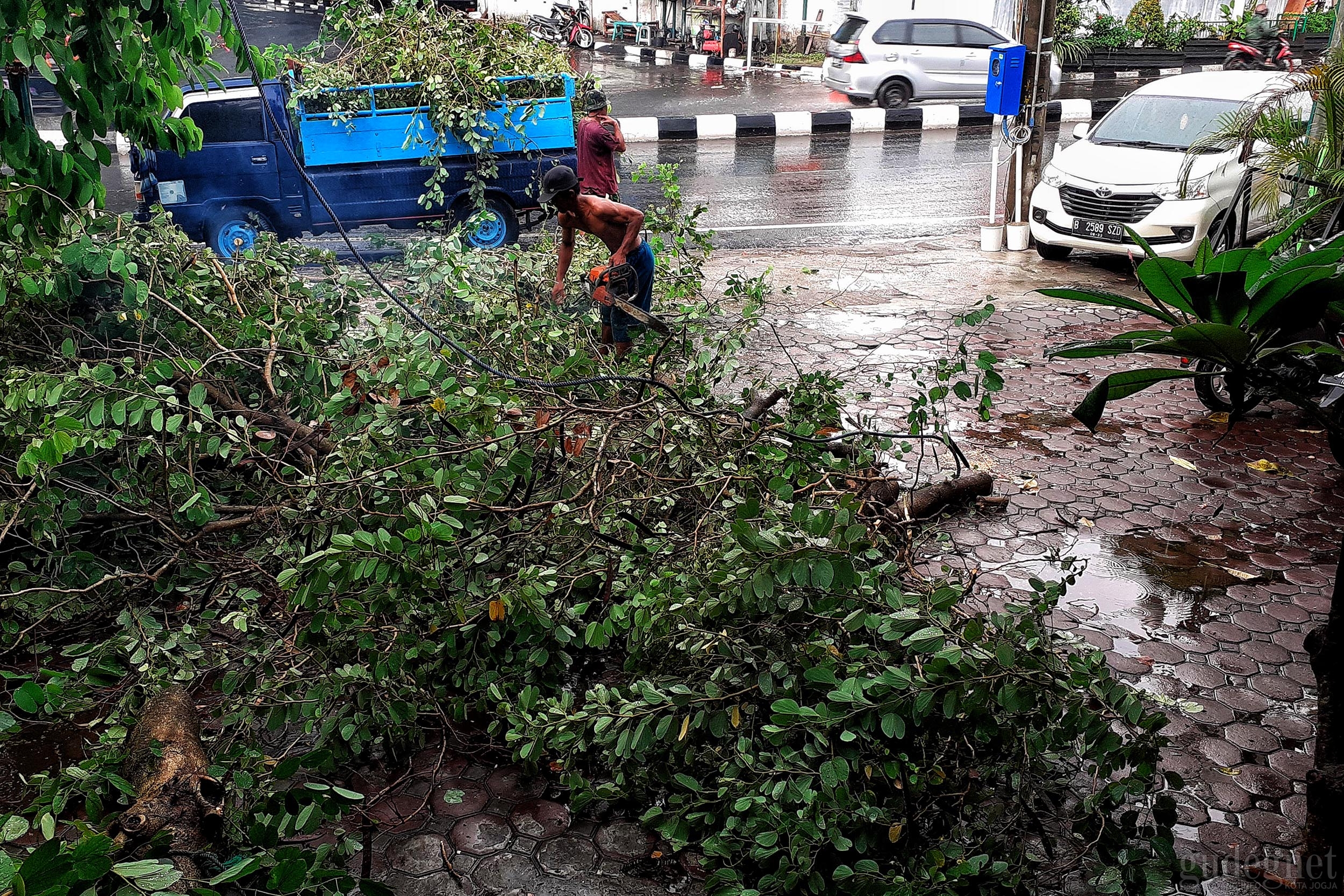 Cuaca Ekstrem Sampai Tanggal 7 Januari, Warga DIY Diimbau Waspada Cuaca Ekstrem Sampai Tanggal 7 Januari, Warga DIY Diimbau Waspada