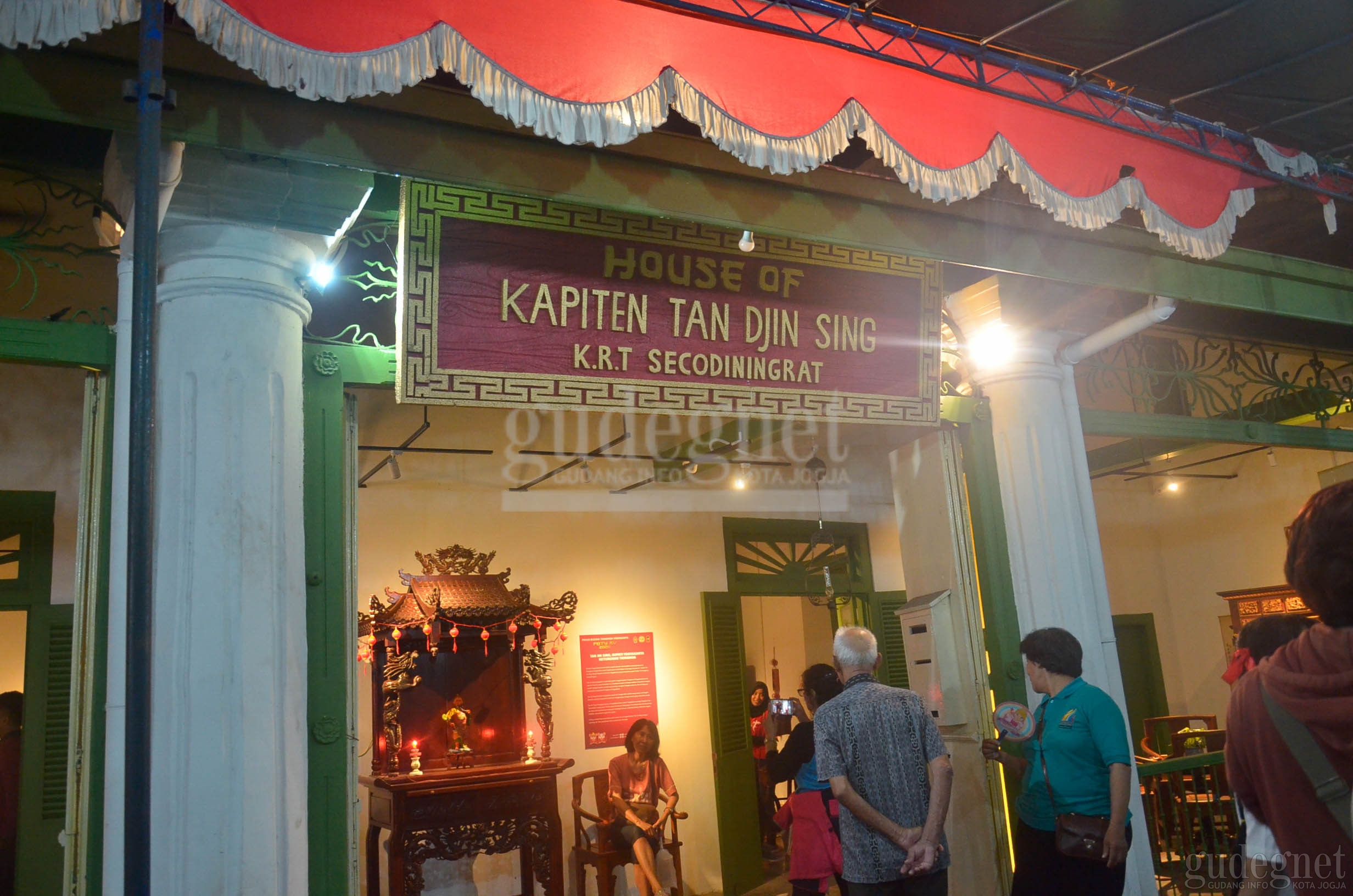 Pameran Koleksi Peranakan Tionghoa, ‘Suguhan’ Baru di PBTY Pameran Koleksi Peranakan Tionghoa, ‘Suguhan’ Baru di PBTY