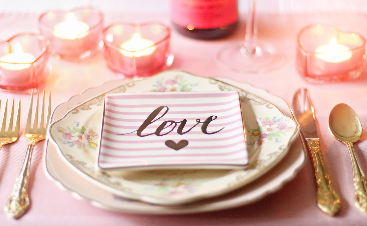 Hotel Jogja Ini Punya Program Dinner Romantis di Momen Valentine Hotel Jogja Ini Punya Program Dinner Romantis di Momen Valentine