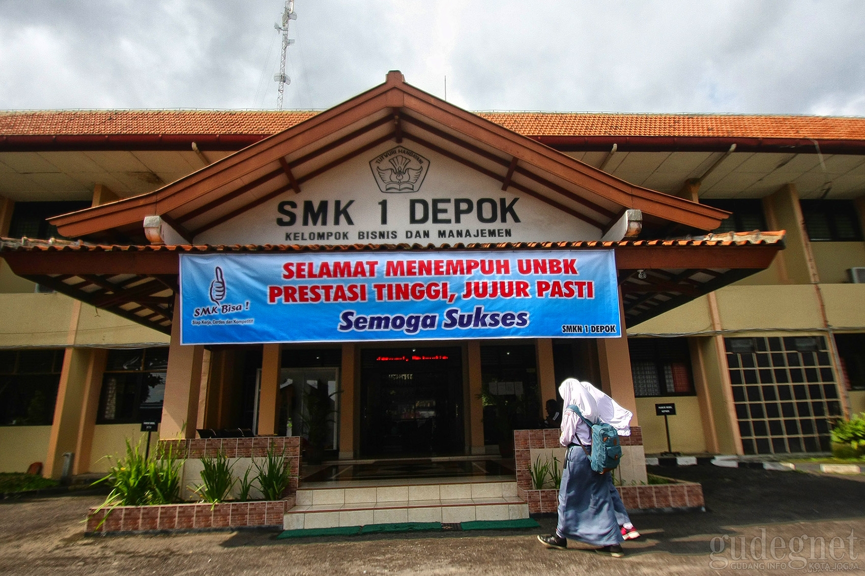 Sultan: Sekolah di DIY Belum Diliburkan Sultan: Sekolah di DIY Belum Diliburkan