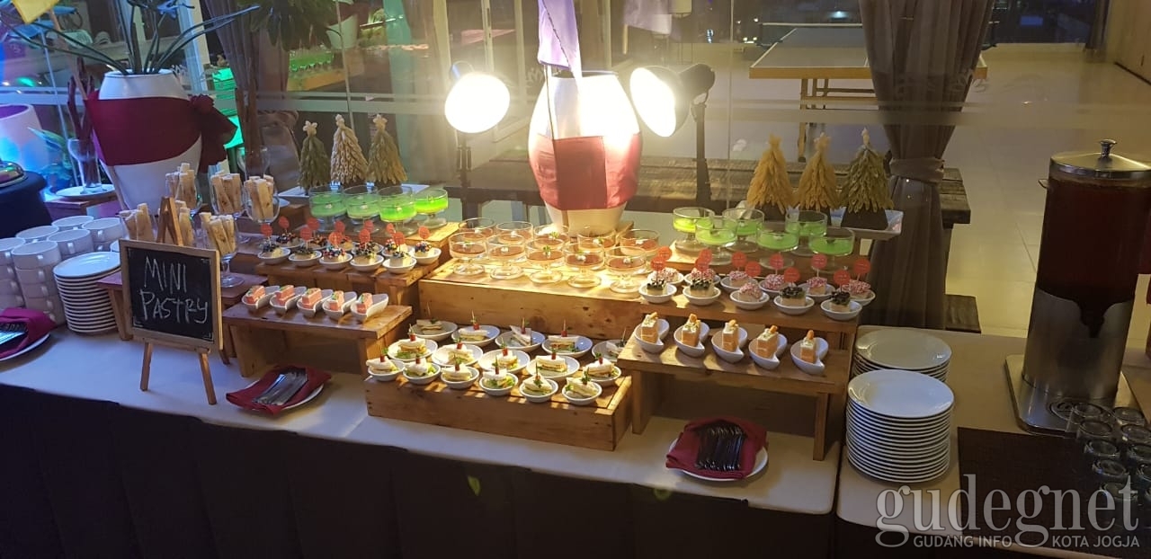 Dafam Fortuna Hadirkan Aneka Kuliner, dari BBQ hingga Streetfood Dafam Fortuna Hadirkan Aneka Kuliner, dari BBQ hingga Streetfood