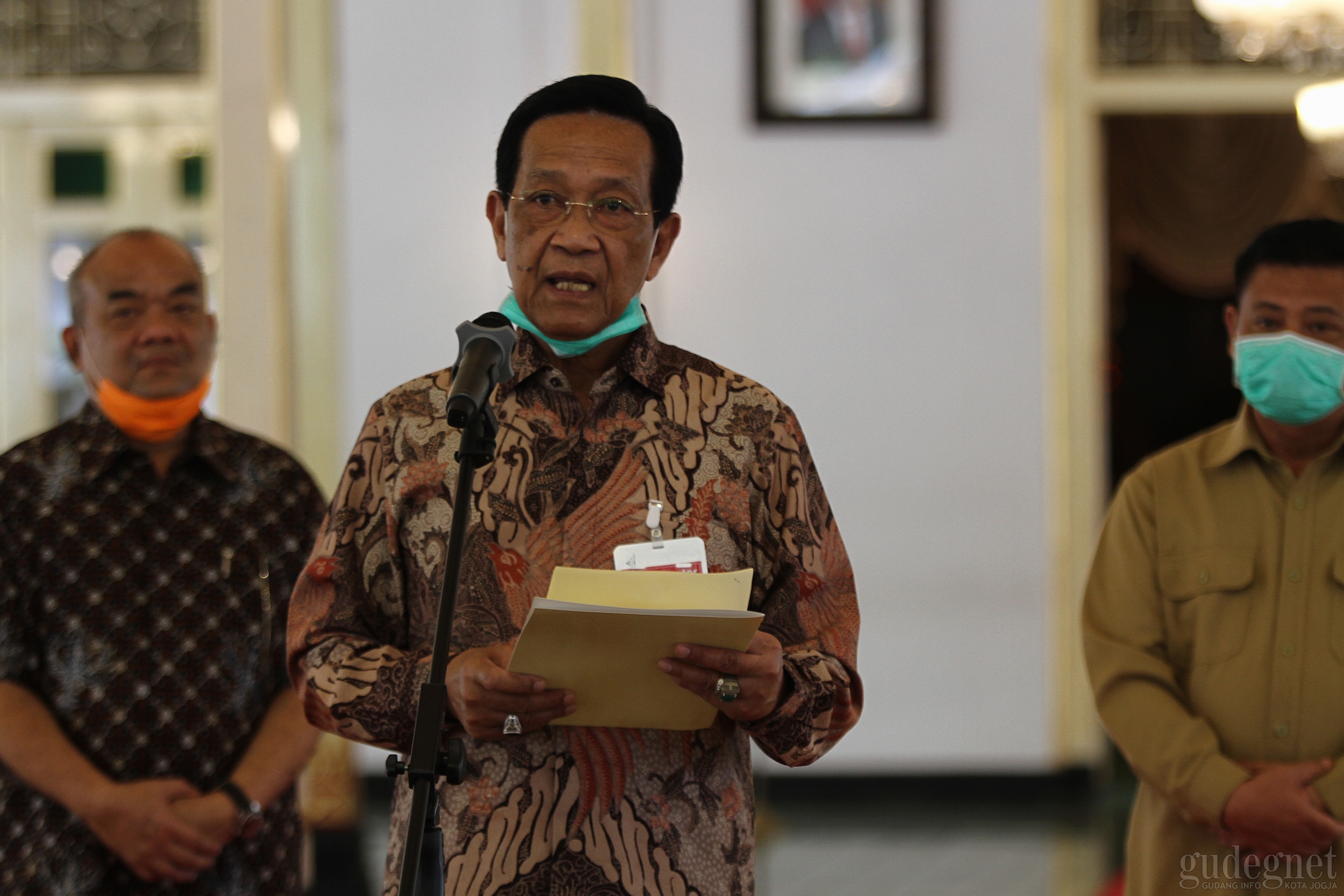 Sultan: Pemudik atau Orang yang Masuk DIY Wajib Isolasi 14 Hari Sultan: Pemudik atau Orang yang Masuk DIY Wajib Isolasi 14 Hari