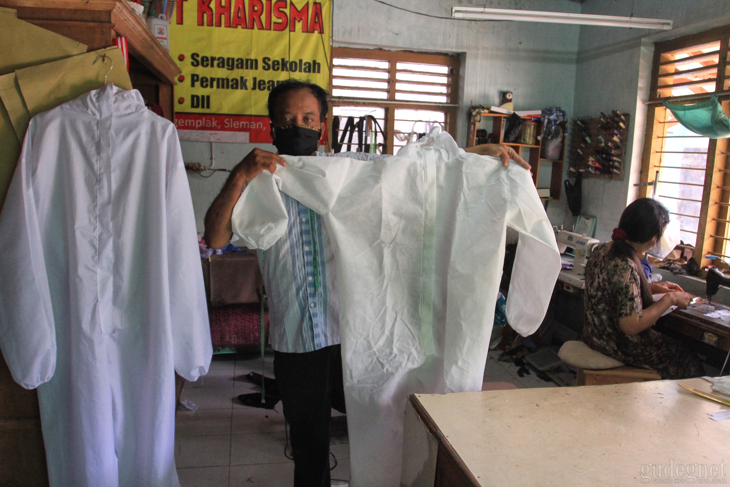 Kelompok Difabel Sleman Produksi APD Kelompok Difabel Sleman Produksi APD