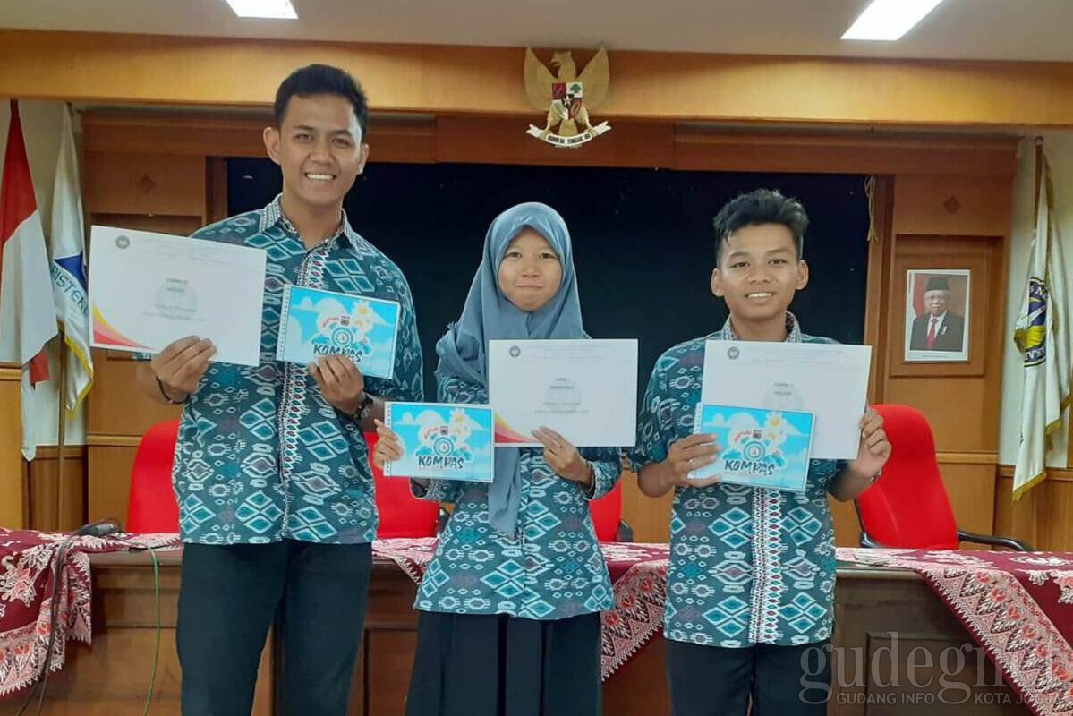 Mahasiswa UNY Ciptakan Komik untuk Media Pembelajaran PPKn Mahasiswa UNY Ciptakan Komik untuk Media Pembelajaran PPKn
