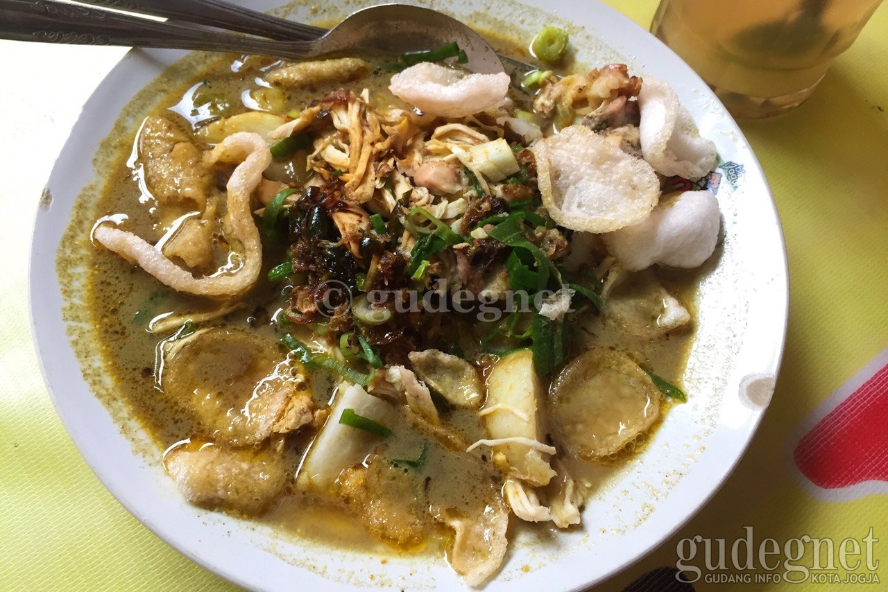 Kuliner Berkuah yang Nikmat untuk Makan Siang Kuliner Berkuah yang Nikmat untuk Makan Siang