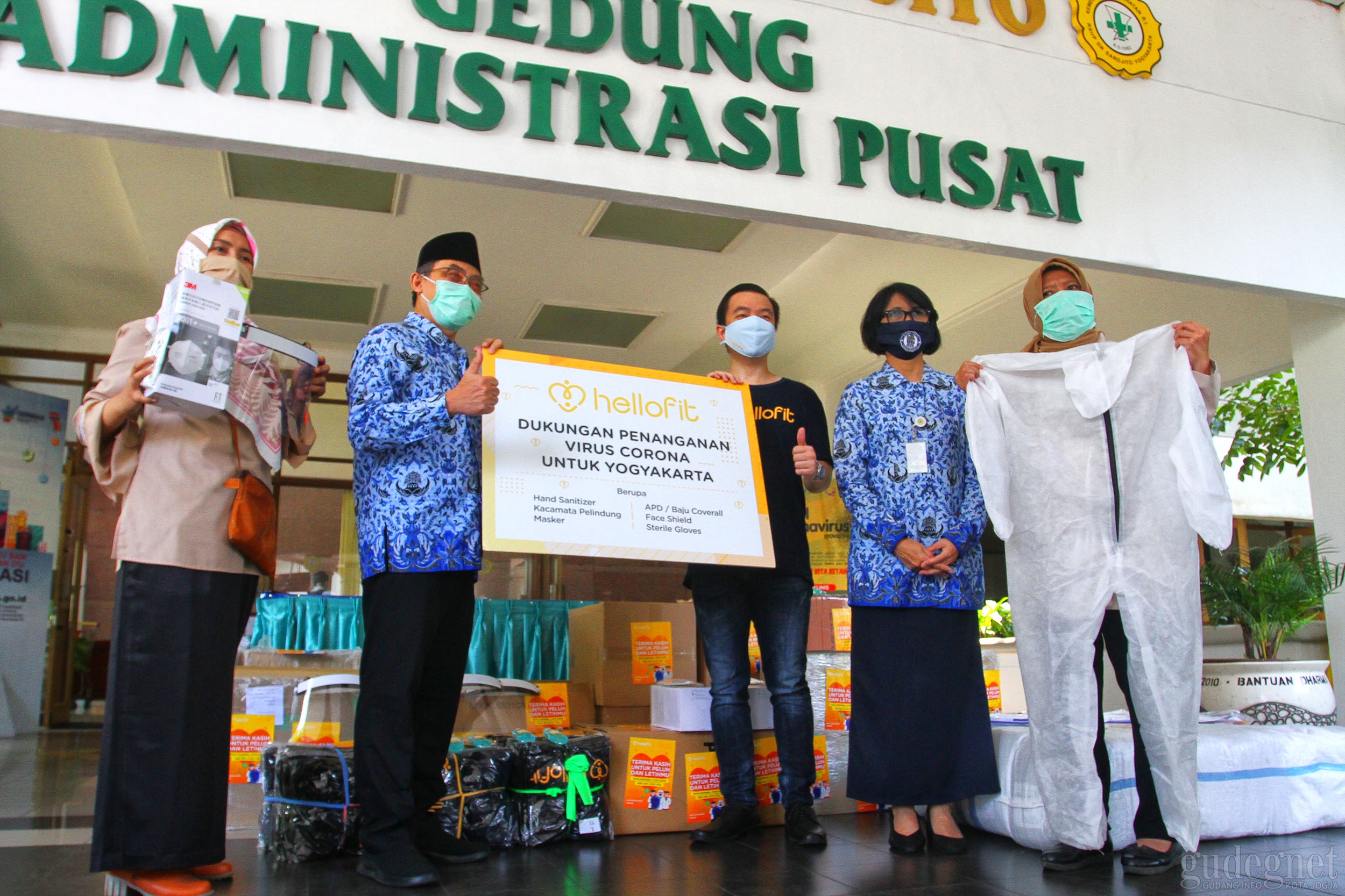 Hellofit Salurkan Donasi Alat Medis ke RS Sardjito Hellofit Salurkan Donasi Alat Medis ke RS Sardjito