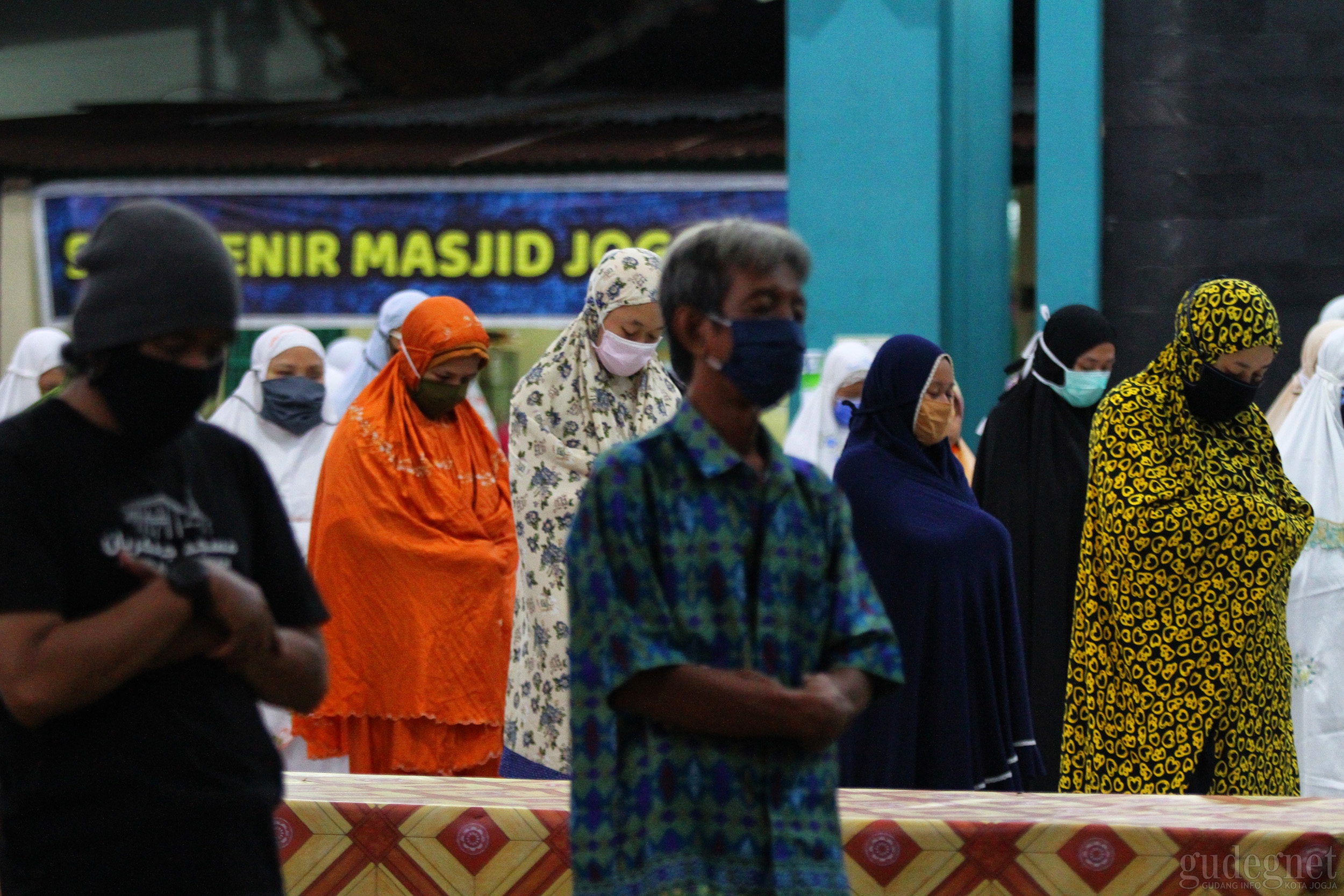 Tarawih di Masjid Jogokariyan, Wajib Masker Tarawih di Masjid Jogokariyan, Wajib Masker