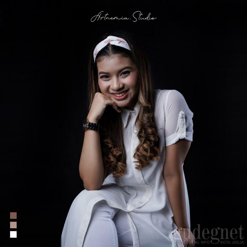 Luncurkan Mini Album, Nabila Maharani Beberkan Kisah Lagu-lagunya Luncurkan Mini Album, Nabila Maharani Beberkan Kisah Lagu-lagunya