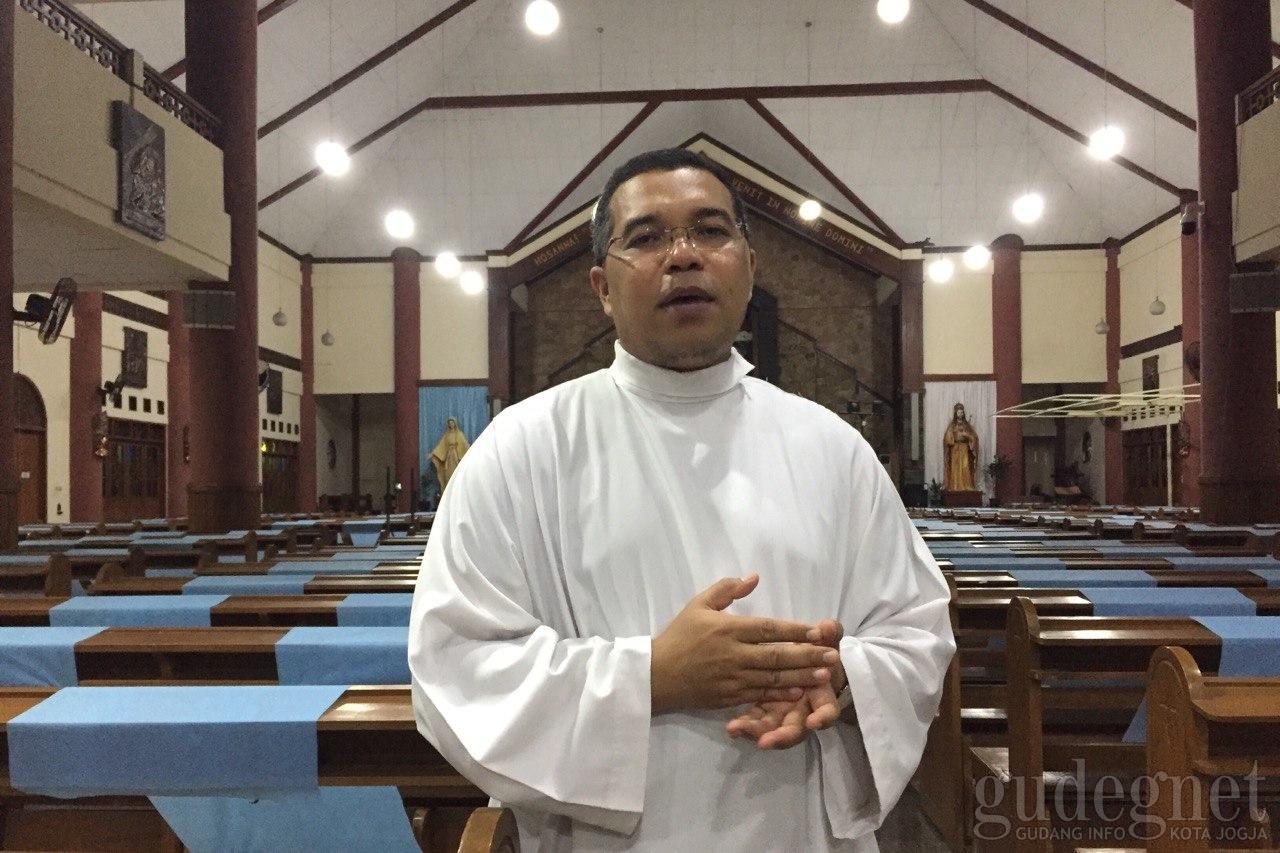 Misa akan Kembali Dihadiri Umat, Gereja Baciro Lakukan Persiapan Misa akan Kembali Dihadiri Umat, Gereja Baciro Lakukan Persiapan