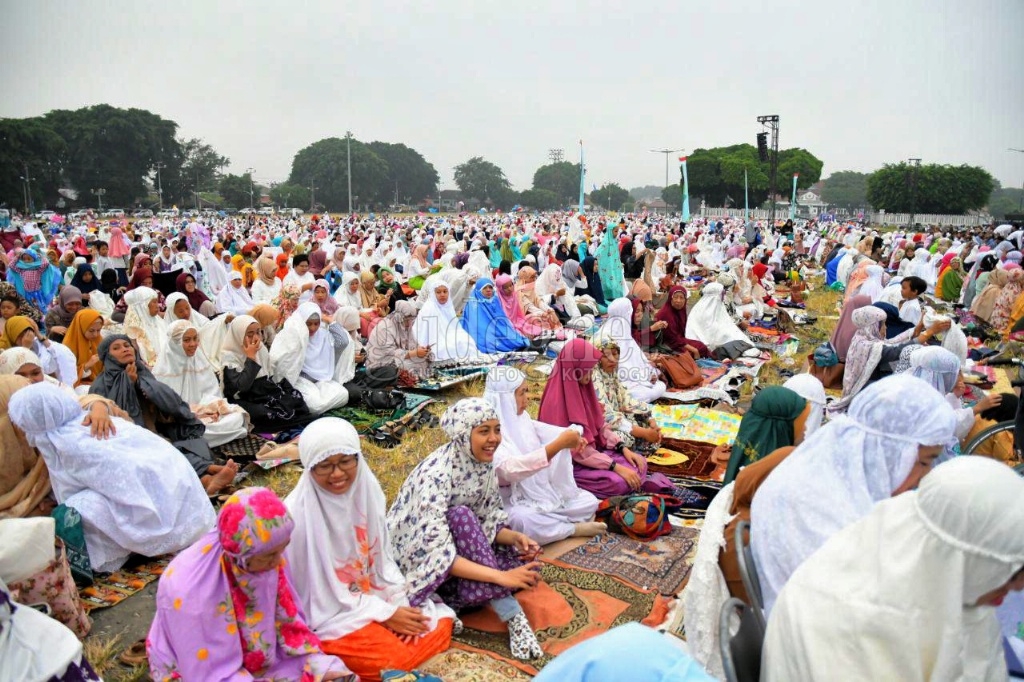 Salat Iduladha 1441 H/2020 di Alun-alun Utara Keraton Ditiadakan Salat Iduladha 1441 H/2020 di Alun-alun Utara Keraton Ditiadakan