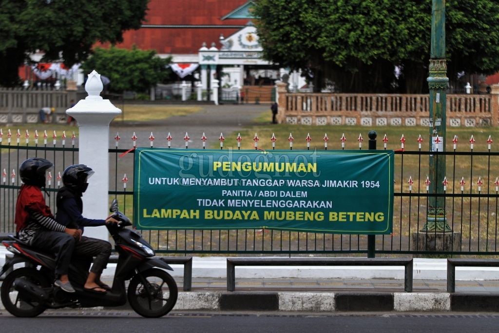 Keraton Meniadakan Tradisi Lampah Budaya Mubeng Beteng 1 Suro Keraton Meniadakan Tradisi Lampah Budaya Mubeng Beteng 1 Suro