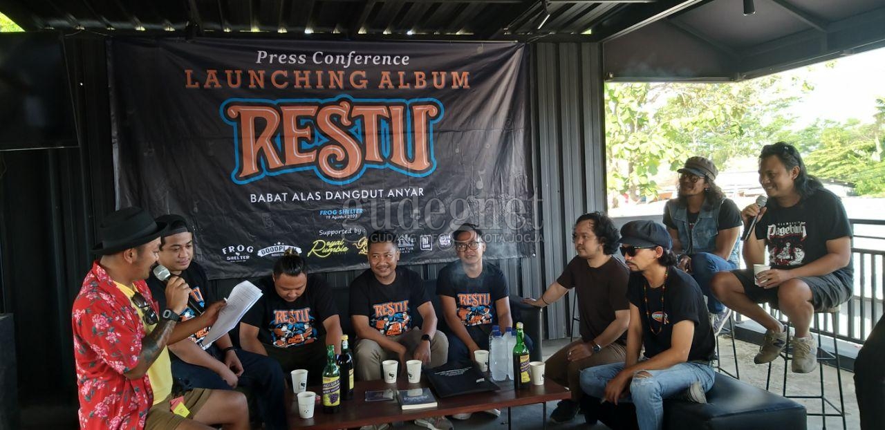 OM Wawes Luncurkan ''Restu'' Bersama ''Babat Alas Dangdut Anyar'' OM Wawes Luncurkan ''Restu'' Bersama ''Babat Alas Dangdut Anyar''