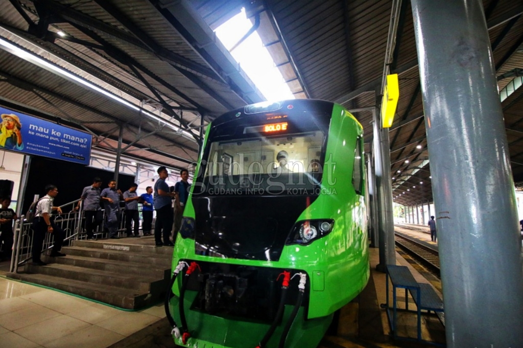 Kereta Bandara YIA Kembali Dioperasikan, Ini Jadwalnya Kereta Bandara YIA Kembali Dioperasikan, Ini Jadwalnya