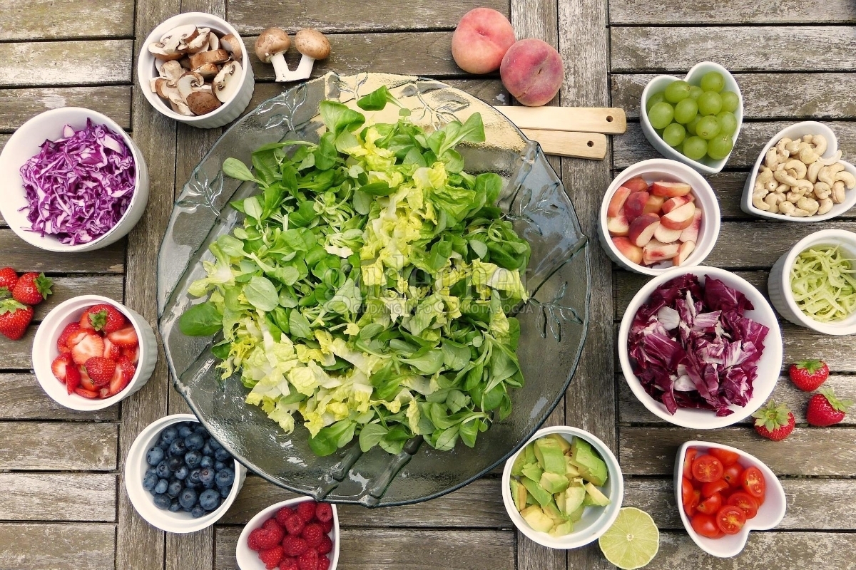 Panduan Menciptakan Salad Sendiri dengan Mudah dan Cepat Panduan Menciptakan Salad Sendiri dengan Mudah dan Cepat