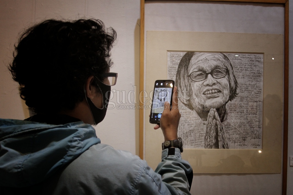 88 Seniman Kenang Jakob Oetama Melalui Pameran Seni 88 Seniman Kenang Jakob Oetama Melalui Pameran Seni