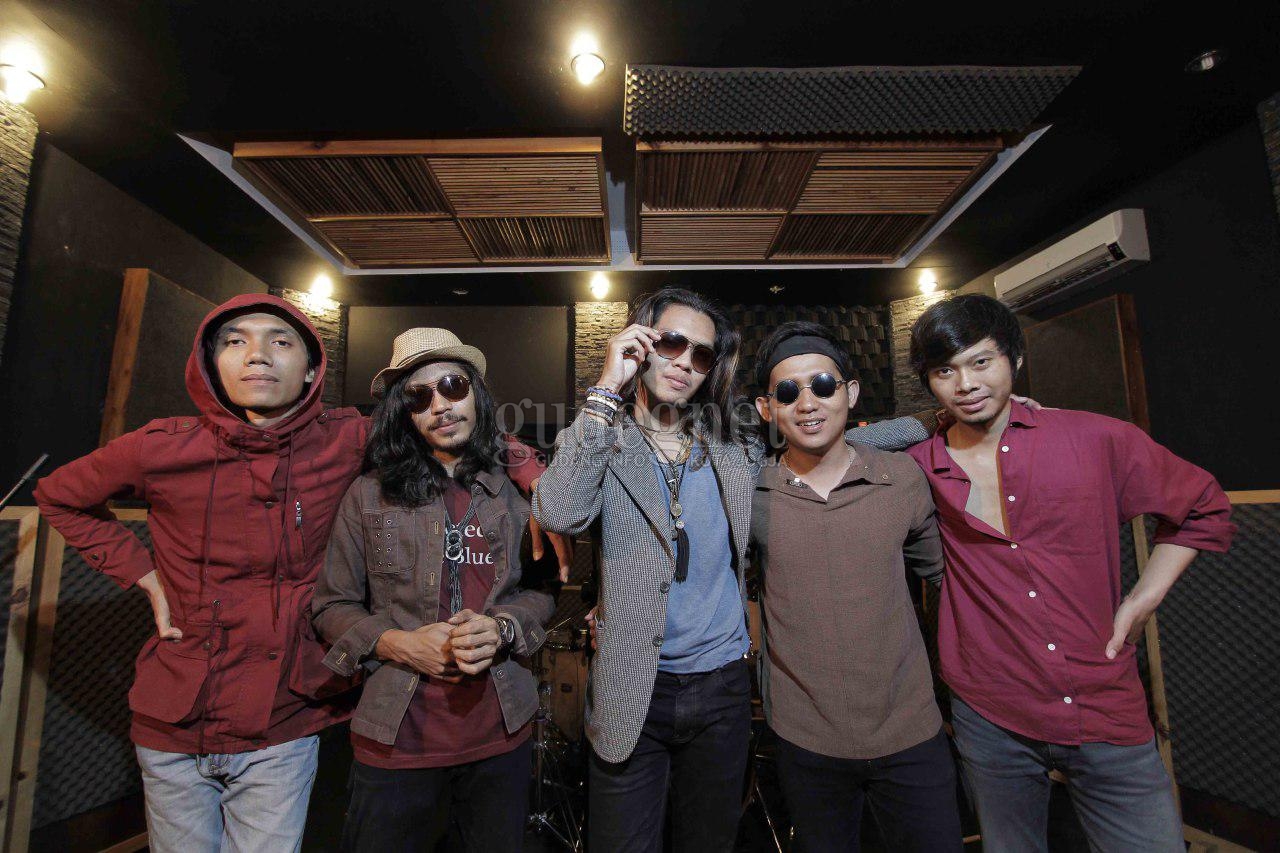 Gie Rilis Ulang Lagu ‘Jarak’, Gandeng Dede Kumala Gie Rilis Ulang Lagu ‘Jarak’, Gandeng Dede Kumala