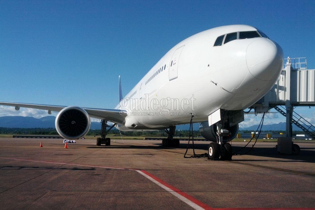 Boeing 777, Pesawat Terberat di Dunia Perdana Mendarat di YIA Boeing 777, Pesawat Terberat di Dunia Perdana Mendarat di YIA