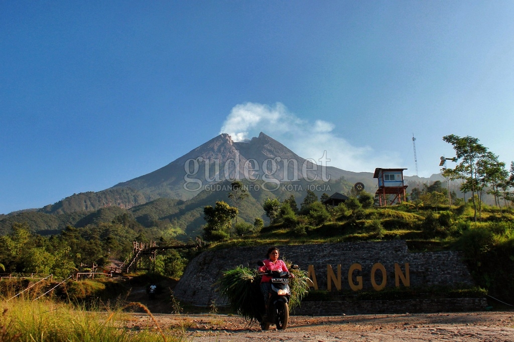 Status Merapi Jadi Siaga (Level III), Warga Diminta Waspada Status Merapi Jadi Siaga (Level III), Warga Diminta Waspada