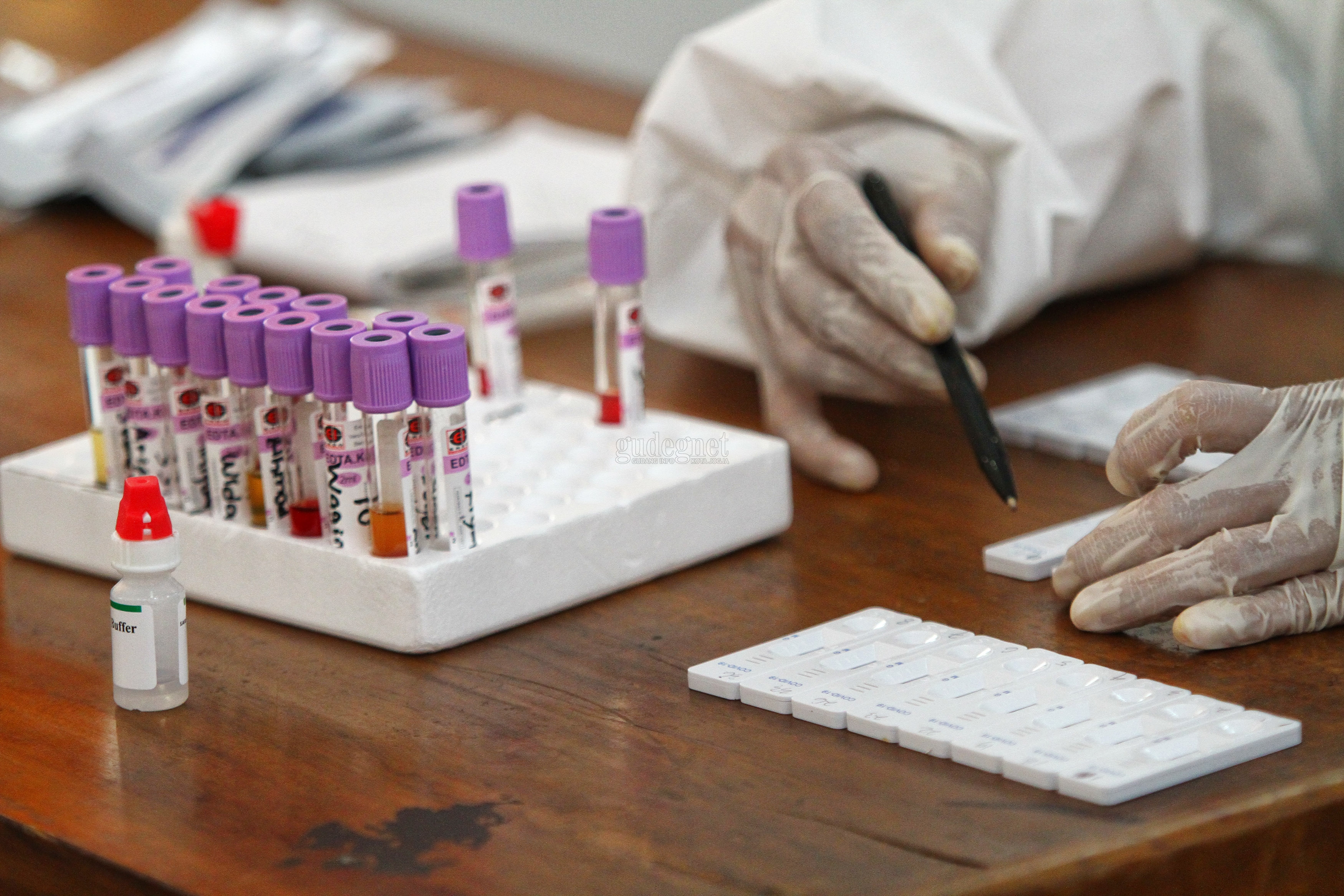 UGM Kembangkan Obat Antivirus Covid-19 UGM Kembangkan Obat Antivirus Covid-19