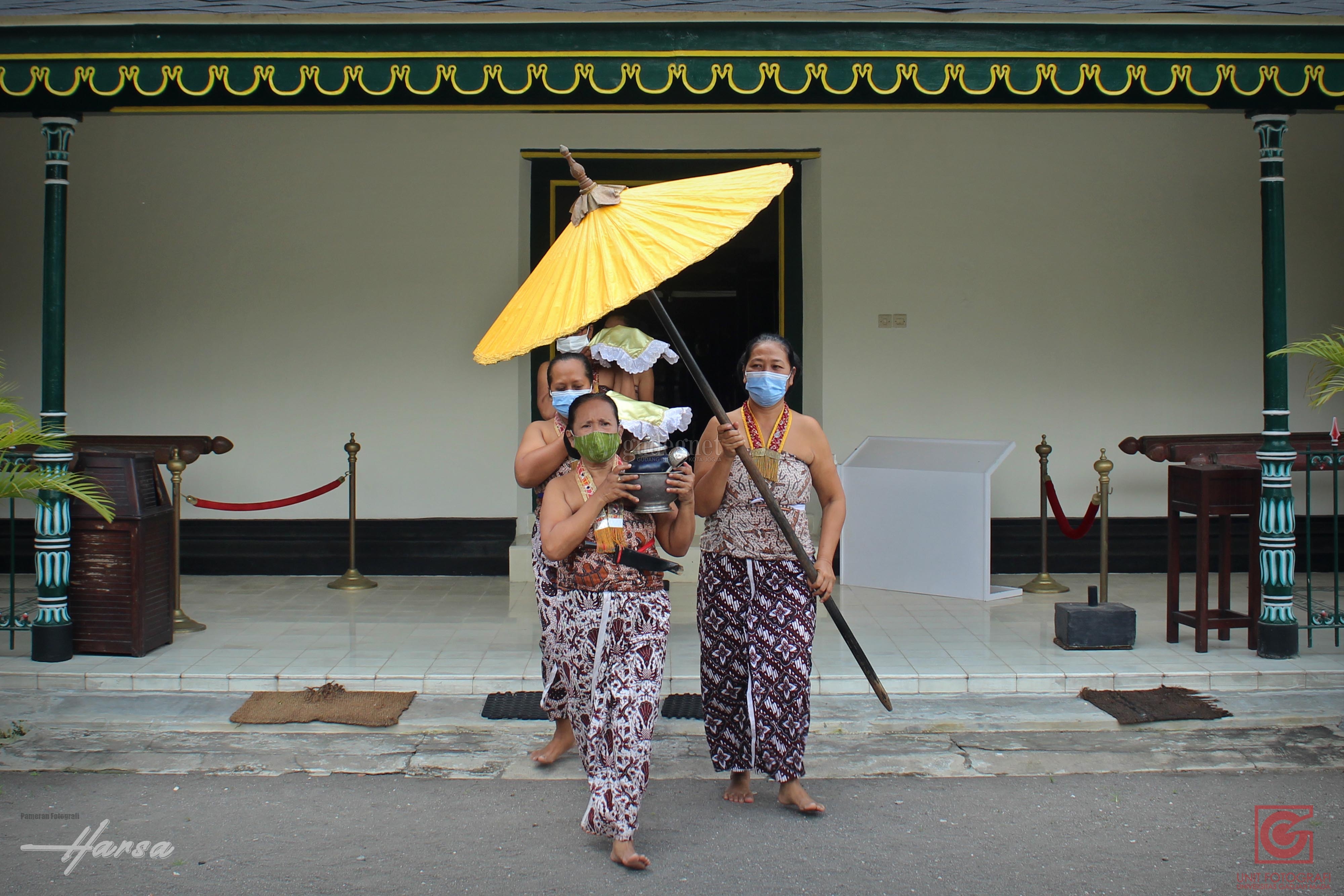UFO UGM Gelar Pameran Foto Daring 'Harsa' UFO UGM Gelar Pameran Foto Daring 'Harsa'