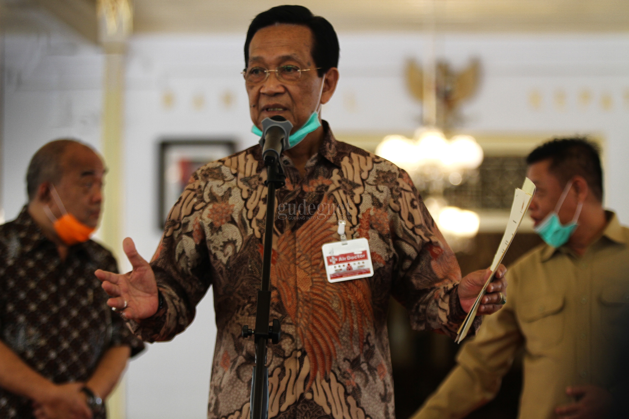 Sapa Aruh Sultan: 'Collabs or Collapse' Sapa Aruh Sultan: 'Collabs or Collapse'