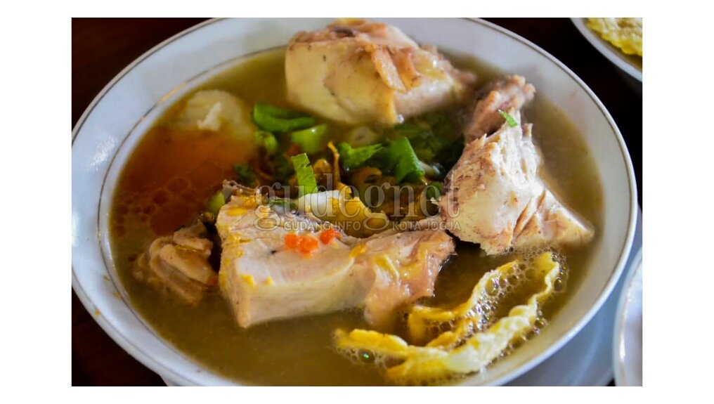 Kedai Soto Rempah Pak B, Kuah Creamy dengan Potongan Daging Jumbo Kedai Soto Rempah Pak B, Kuah Creamy dengan Potongan Daging Jumbo