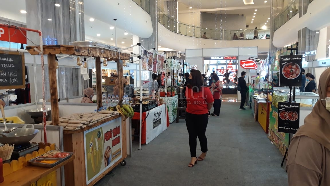 'Ngajog Food' di Malioboro Mall, Ada Corndog hingga Churros 'Ngajog Food' di Malioboro Mall, Ada Corndog hingga Churros