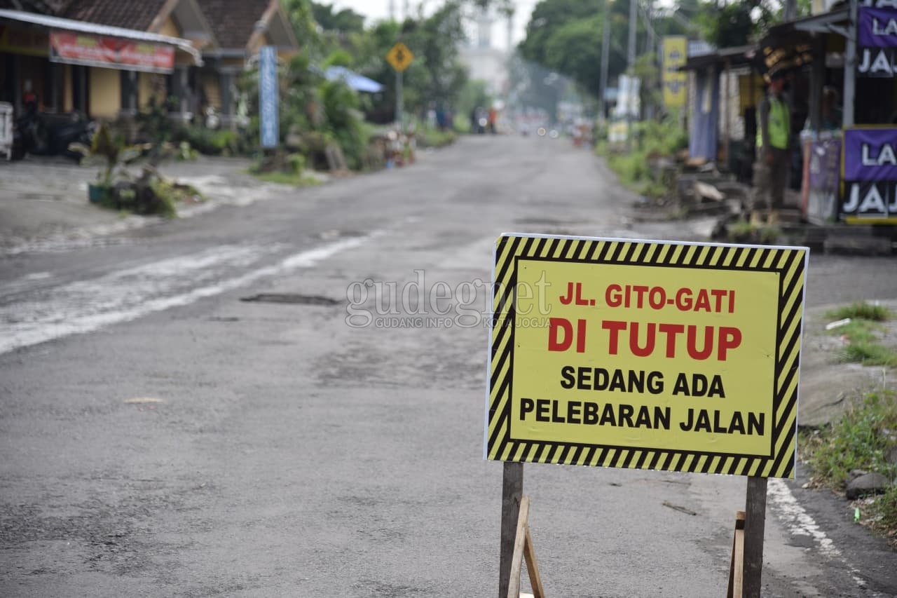 Ruas Jalan Gito Gati Akan Diperlebar 11 Meter, Lalu Lintas Terganggu Hingga Juli 2021 Ruas Jalan Gito Gati Akan Diperlebar 11 Meter, Lalu Lintas Terganggu Hingga Juli 2021