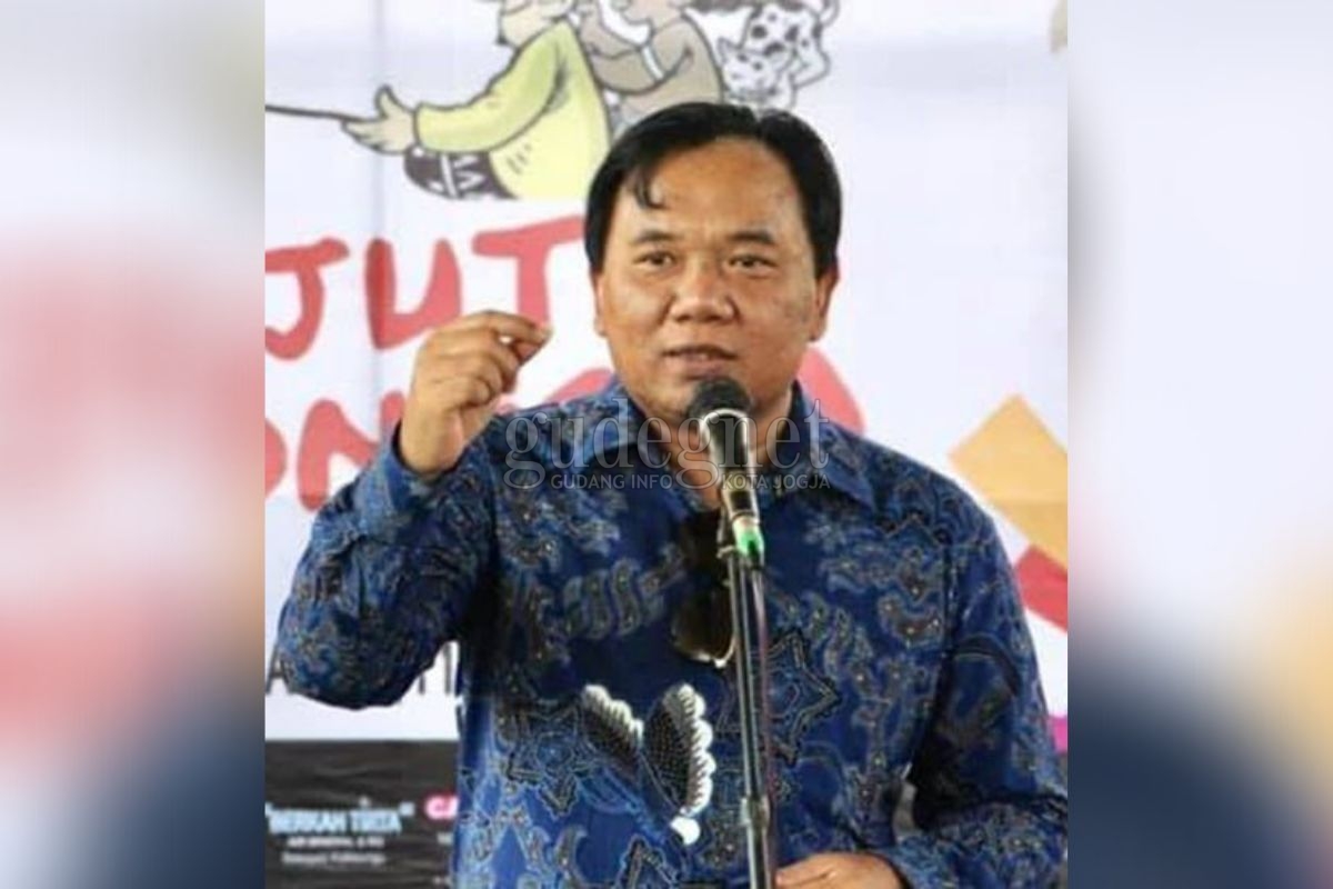 Komisaris PLN Luncurkan Buku ''Dari Jokowi Hingga Pandemi'' Komisaris PLN Luncurkan Buku ''Dari Jokowi Hingga Pandemi''