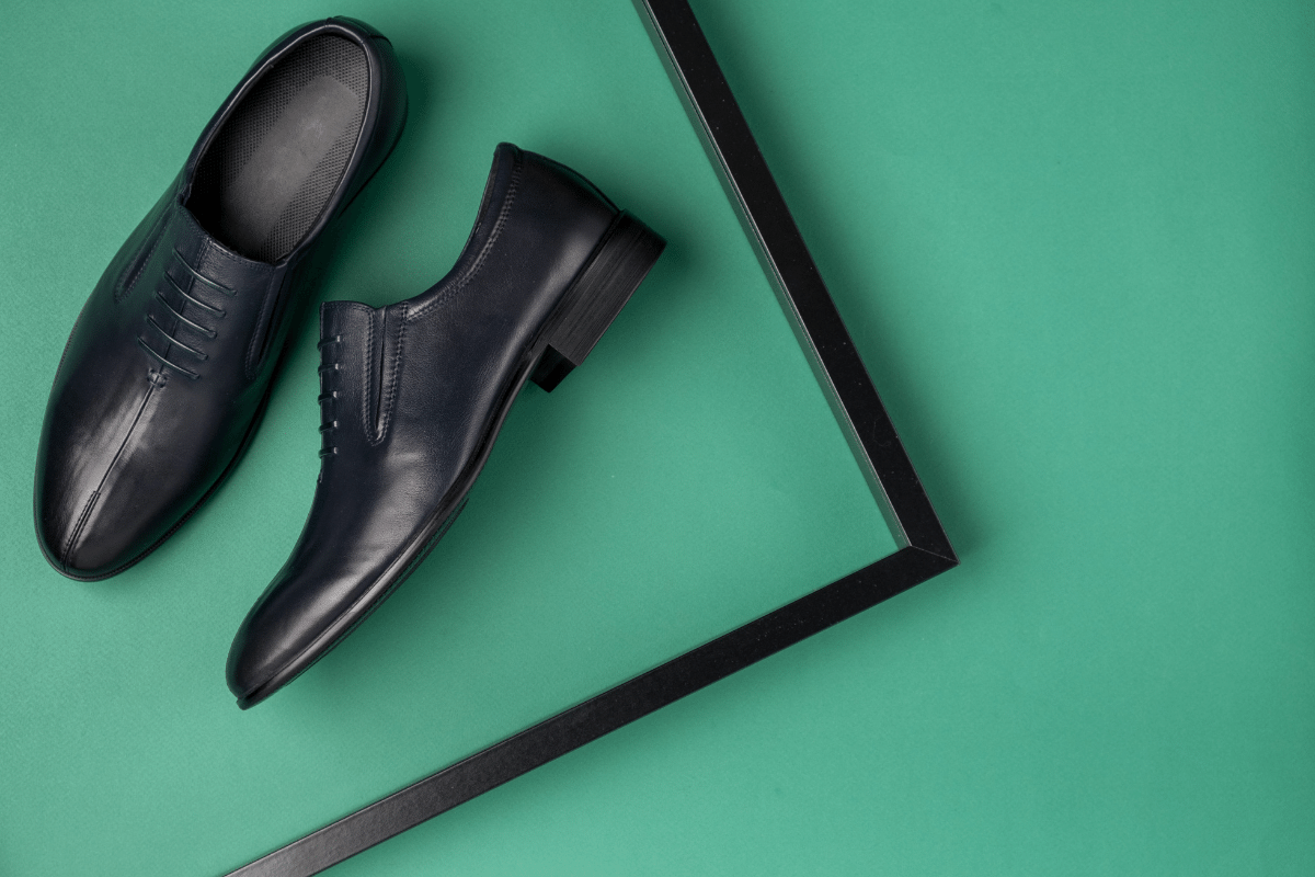 5 Cara Pria Terlihat Tinggi dengan Sepatu 5 Cara Pria Terlihat Tinggi dengan Sepatu