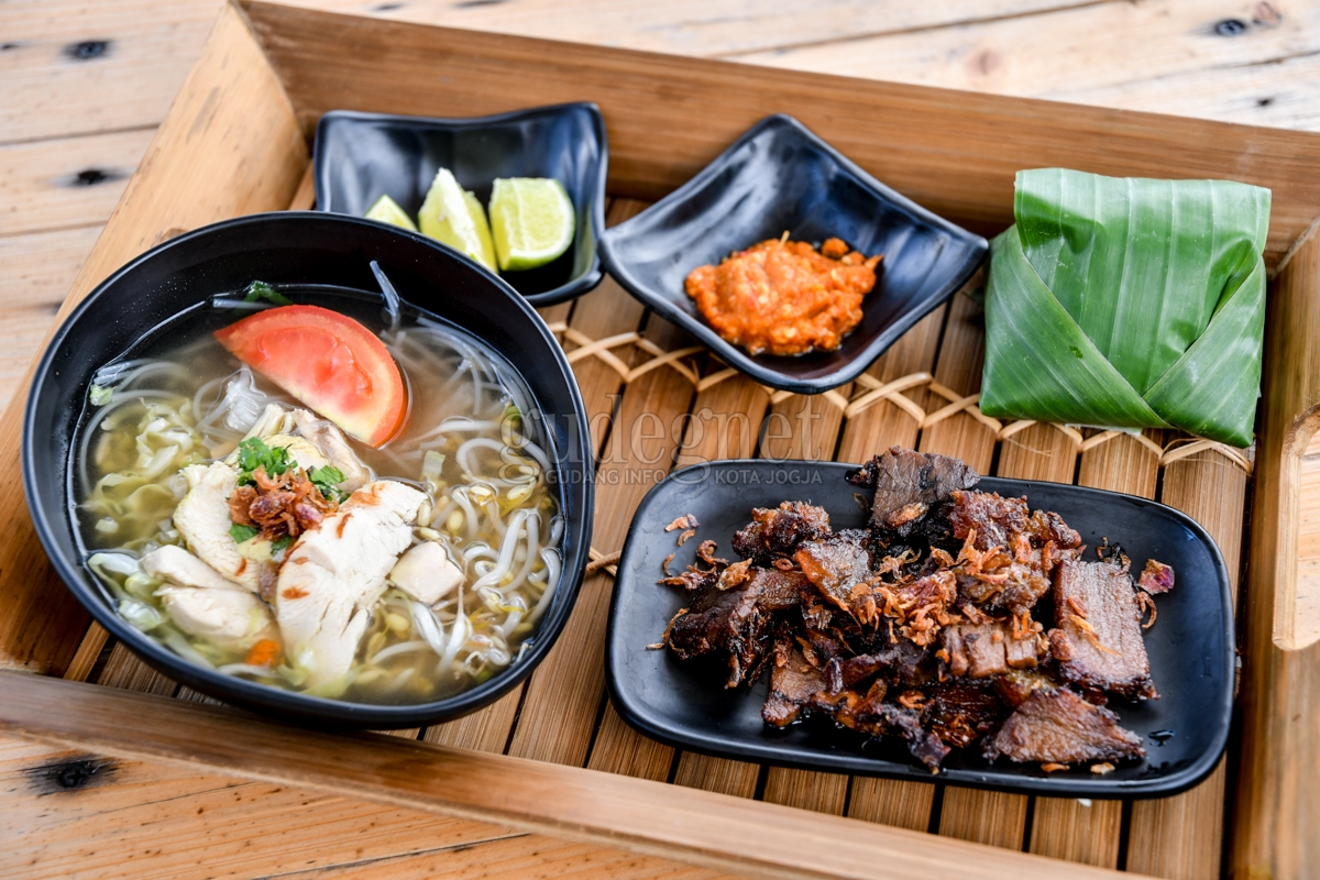 Soto Empal Kerbau dan Ayam Jek Sparow: Cerita Resep dari 1936 dan Resep Kebetulan Soto Empal Kerbau dan Ayam Jek Sparow: Cerita Resep dari 1936 dan Resep Kebetulan