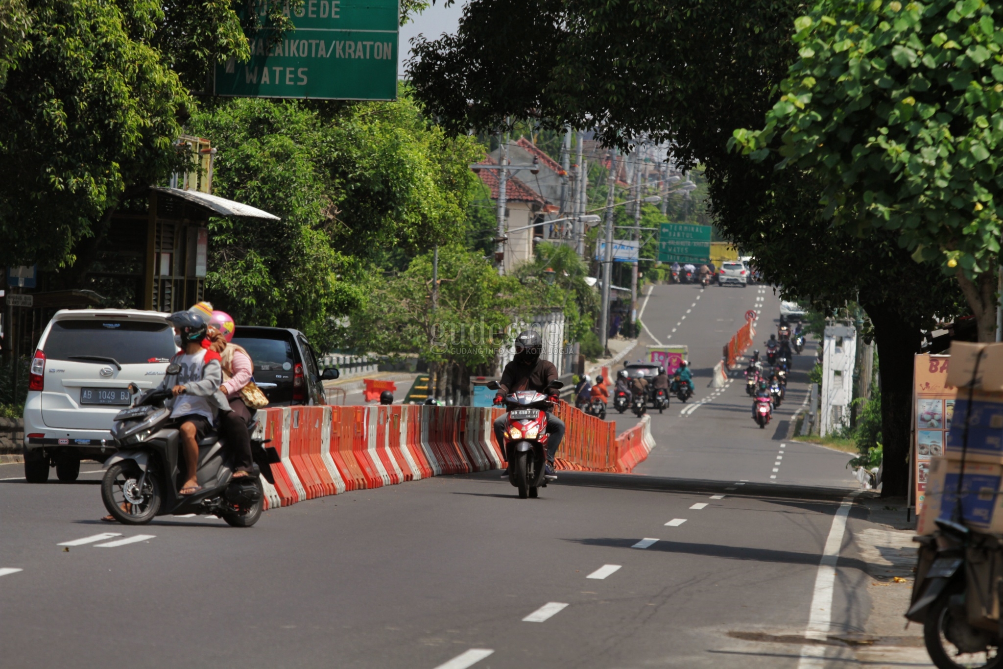 Uji Coba Jembatan Gembira Loka Sisi Selatan Kembali Ditunda, Ini Alasannya Uji Coba Jembatan Gembira Loka Sisi Selatan Kembali Ditunda, Ini Alasannya