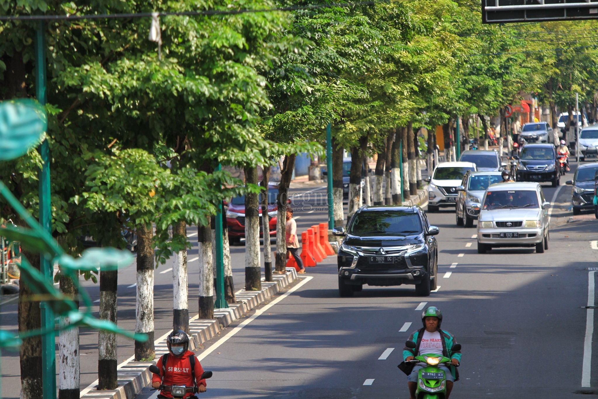 Divider dan Pohon Jalur Giratori Malioboro Akan Dibongkar Divider dan Pohon Jalur Giratori Malioboro Akan Dibongkar
