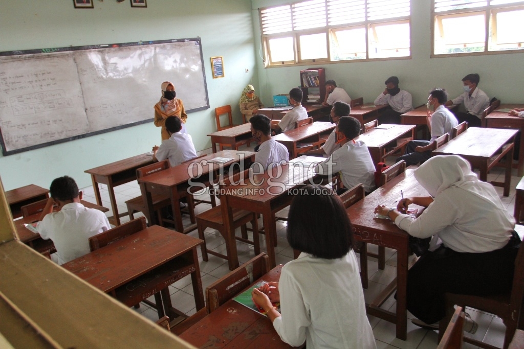 Syarat, Ketentuan, dan Alur Pendaftaran PPDB SMP Bantul 2021 Syarat, Ketentuan, dan Alur Pendaftaran PPDB SMP Bantul 2021