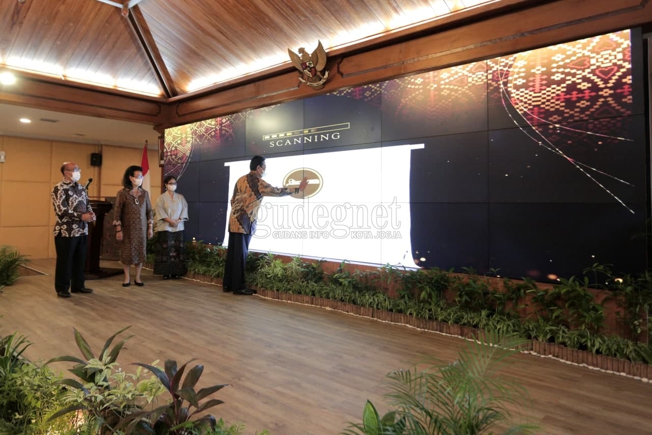 JIBB 2021: Batik Sebagai Salah Satu Pemulih Ekonomi JIBB 2021: Batik Sebagai Salah Satu Pemulih Ekonomi