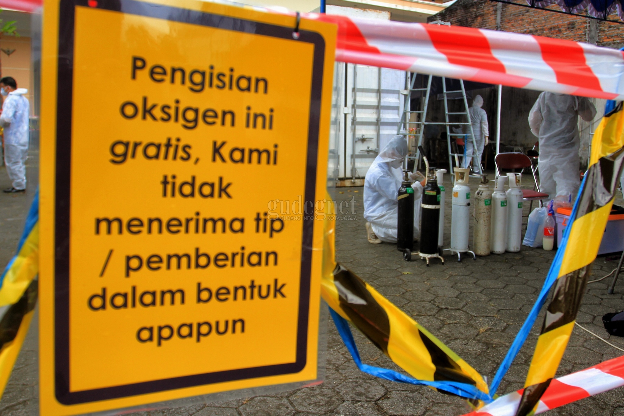 Tim Gereja Ini Sediakan Isi Oksigen Gratis Sebulan Penuh
